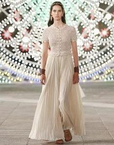 Quais são as Cores da Moda? Descubra as Tendências Que Estão Bombando!