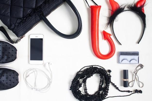 Acessórios femininos minimalistas baratos