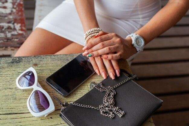 Tendências de acessórios femininos 2024