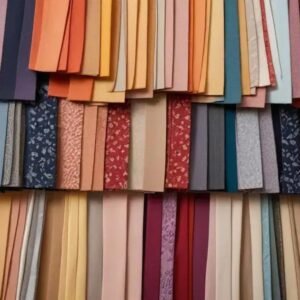 Tecido da moda 2025: conheça as tendências que transformarão seu guarda-roupa